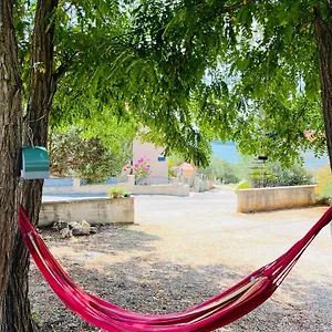 https://apartments-4m.hotelinzadar.com