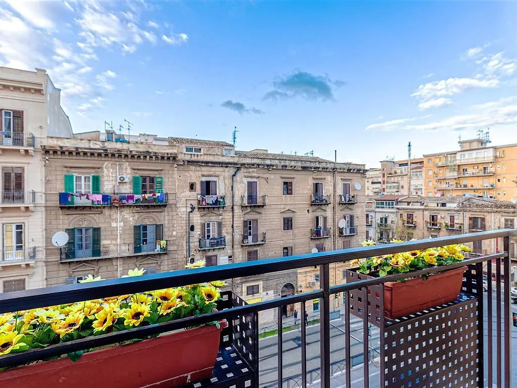 Solemar Sicilia - Multi Suite Palermo Apartment