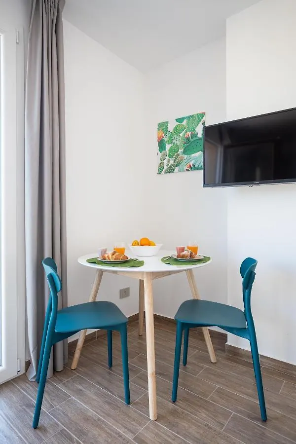 Solemar Sicilia - Multi Suite Palerme 0*,  Italie